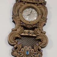 ساعت دیواری در حد نو