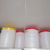 دبه ده کیلویی و شانه تخم مرغ