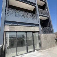 ۱۰۵متری کلید نخورده حیاط دار/جمهوری،بلوار پزشک