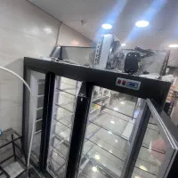 ویترین قنادی ‌ایستاده ۲ در ۱/۸۰ ‌ ۳ در تمام شیشه|فروشگاه و مغازه|رشت, پستک|دیوار