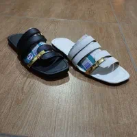 دمپایی زنانه