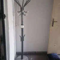 چوب لباسی ایستاده
