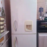 یخچال فریزر امرسان درحد نو و یکبارم تعمیر نشده