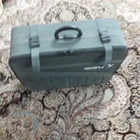 چمدان بزرگ|کیف، کفش، کمربند|قم, باغ کرباسی|دیوار