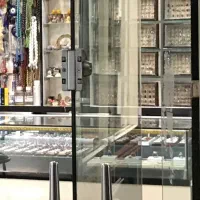 مغازه12متری-واقع-در-خیابان-خسروی