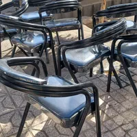 صندلی انتظار ، ام پی ، سناتور اداری