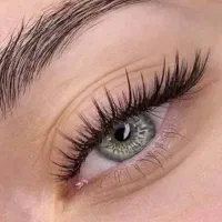 خدمات اکستنشن مژه و لیفت و لمینت مژه و ابرو