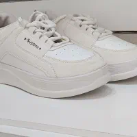 2جفت کفش تمیز و نو