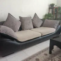 مبل7نفره چرم،میز وسط و 3کنار مبلی
