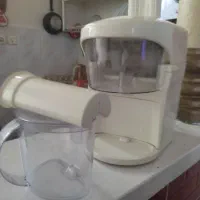 آبمیوه گیر سالم تمیز