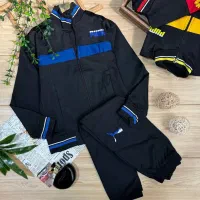 لباسای نومغازه داشتم جمع کردم