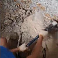 مقنی چاه آب