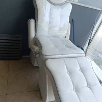 صندلی آرایشگری در حد نو