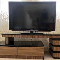 تلویزیون ۴۲ اینچ ال جی به همراه میز