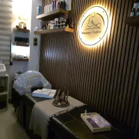 دستیار درمان و سلامت مو و پوست سر (اسکالپ‌تراپی)