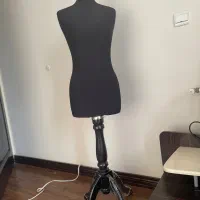 مانکن مشکی پایه سنگین چوبی سایز ۳۸