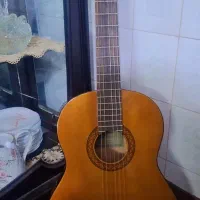 گیتار Yamaha 30.40