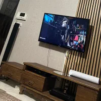 تلویزیون ۵۰ اینج