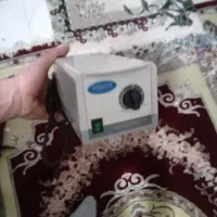 پمپ هوا اکواریوم در حد.‌