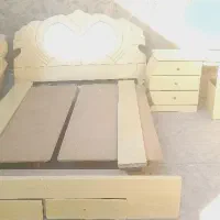 تخت و میز آرایش|تخت و سرویس خواب|نجف‌آباد, رجایی شمالی|دیوار