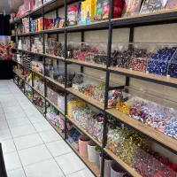 فروشنده متعهد و‌منظم(برای شیفت صبح)