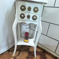 میز تلفن خیلی تمیز