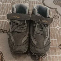 دو جفت کفش بچگانه