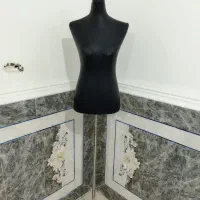 دوتا مانکن چرم و صندلی عروس داماد کاملا نو