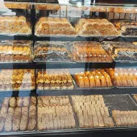 ۲ فروشنده جهت کار در نان شیرینی شهدآسا|استخدام بازاریابی و فروش|قم, شهرک قدس|دیوار