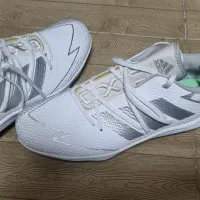 کتونی استوک مخصوص چمن اورجینال ادیداس سایز بزرگ