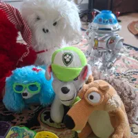 عروسک و اسباب بازی