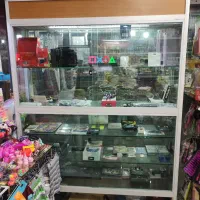 ویترین آلمینیومی دکور مغازه ایستاده 1.5 در 2 متر|بوفه، ویترین، کنسول|اسلام‌شهر, باغ فیض|دیوار