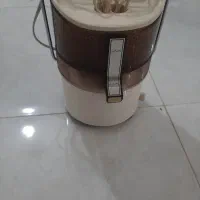 یک عددچرخ گوشت وآبمیوه گیری