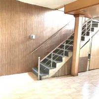 ۲ طبقه تجاری فروشنده واقعی