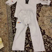 دو عدد لباس رزمی یکی ۲ ایگس اون‌یکی هم لارج