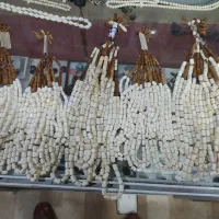 انواع تسبیح استخوان شتر کارشده وساده|جواهرات|اهواز, ۳۰ متری|دیوار