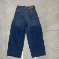 شلوار لی و لنین|لباس|اصفهان, برازنده|دیوار