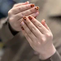 آموزش تخصصی و کاشت ناخن حرفهای بانوان|خدمات آرایشگری و زیبایی|بندر انزلی, معلم|دیوار