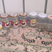 شیشه با درب فلزی و پلاستیک و دبه
