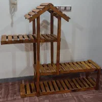 استند چوبی برای گل،میز جلو مبلی،آینه به همراه میز