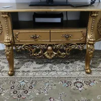 تلوزیون الجی ۳۲ اینچ با میز تلوزیون