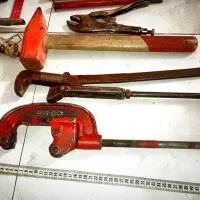 لوله بر و لوله گیر و گازانبر و....|ابزارآلات|قم, انسجام|دیوار