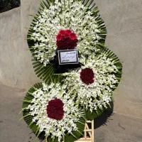 تاج گل فانتزی درباری ختم ترحیم|گل و گیاه طبیعی|تهران, شهرک محلاتی|دیوار