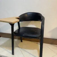 صندلی دسته دار
