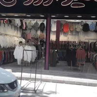 فروشنده خانم شغل پوشاک