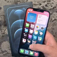 ایفون ۱۲ پرومکس تمیز