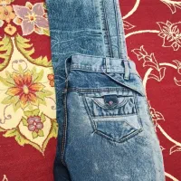 شلوار لی جنس فوق العاده کم استفاده شده|لباس|یاسوج, |دیوار