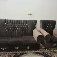 یک مبل 4نفره مبل 2نفره