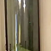 دو آکواریوم هر کدام به ارتفاع ۱/۲۰ با پایه روی هم