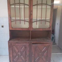 ویترین سالم وتمیز وخیلی محکم